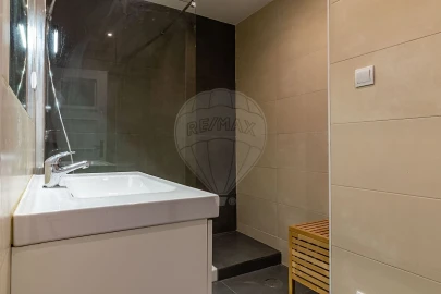Apartamento T2 para Arrendamento em Cedofeita, Santo Ildefonso, Sé, Miragaia, São Nicolau e Vitória