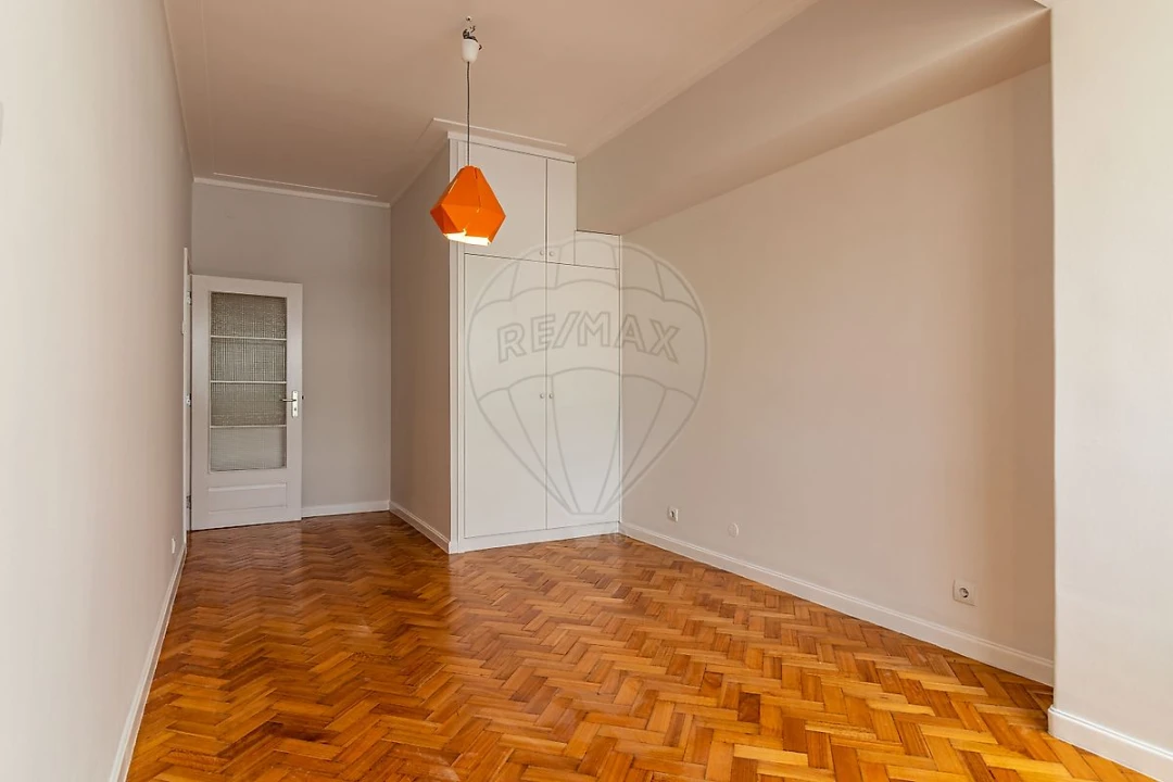 Apartamento T2 para Arrendamento em Cedofeita, Santo Ildefonso, Sé, Miragaia, São Nicolau e Vitória Foto 4