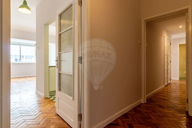 Apartamento T2 para Arrendamento em Cedofeita, Santo Ildefonso, Sé, Miragaia, São Nicolau e Vitória Foto 9