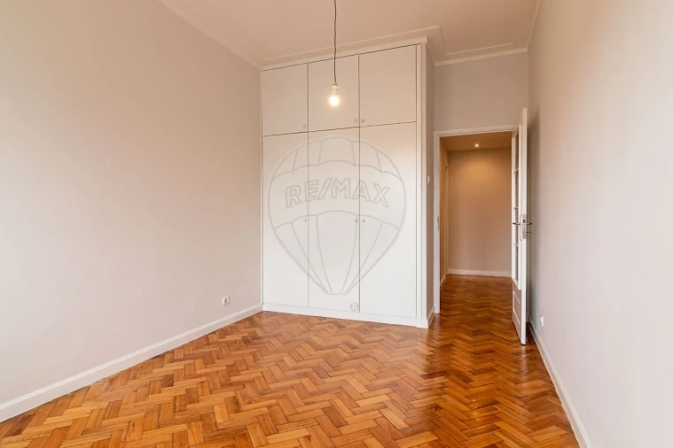 Apartamento T2 para Arrendamento em Cedofeita, Santo Ildefonso, Sé, Miragaia, São Nicolau e Vitória Foto 11