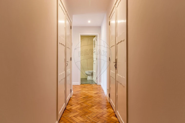 Apartamento T2 para Arrendamento em Cedofeita, Santo Ildefonso, Sé, Miragaia, São Nicolau e Vitória Foto 12