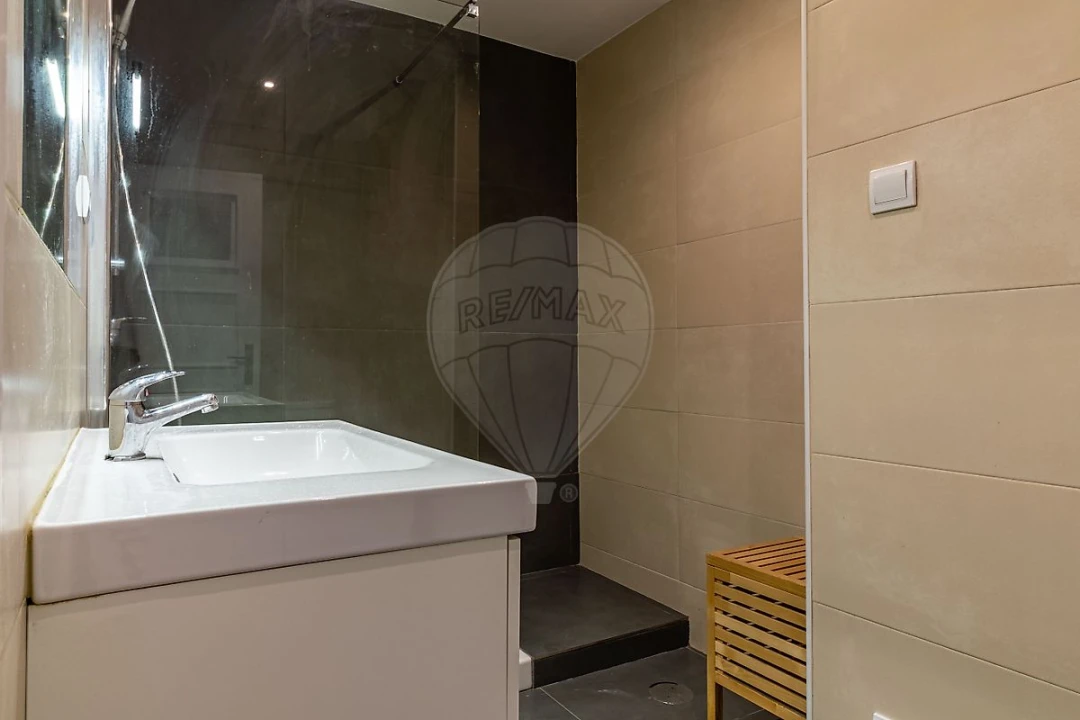 Apartamento T2 para Arrendamento em Cedofeita, Santo Ildefonso, Sé, Miragaia, São Nicolau e Vitória Foto 1