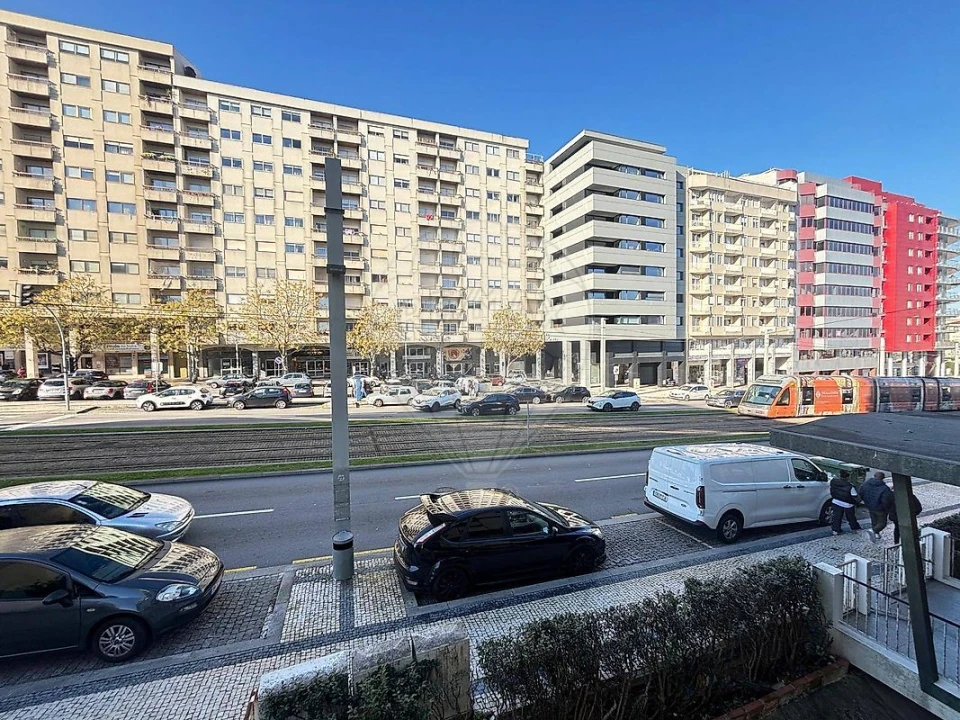 Apartamento T3 para Arrendamento em Mafamude e Vilar do Paraíso Foto 1