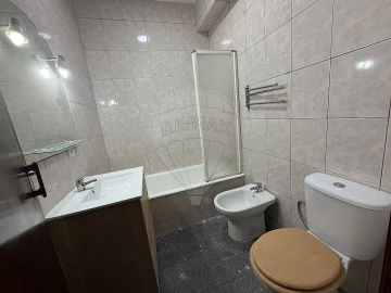 Apartamento T3 para Arrendamento em Mafamude e Vilar do Paraíso