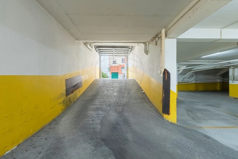 Negócio para Arrendamento em Santa Maria, São Pedro e Matacães Foto 8