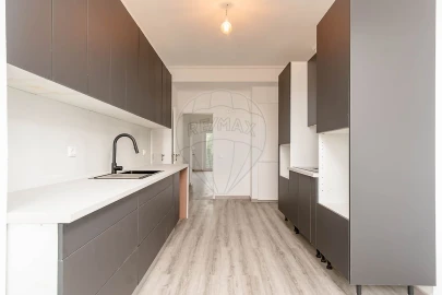 Apartamento T3 para Venda em Lumiar