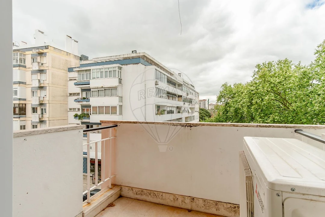 Apartamento T3 para Venda em Lumiar Foto 9