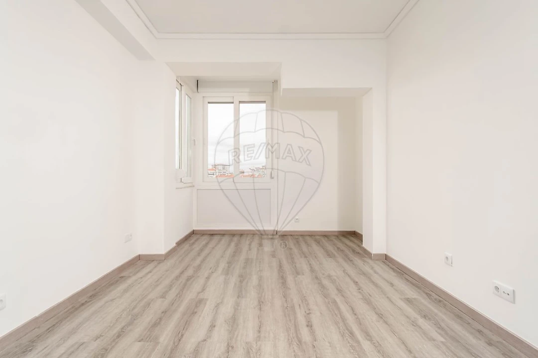 Apartamento T3 para Venda em Lumiar Foto 2