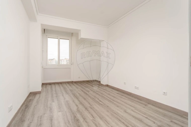 Apartamento T3 para Venda em Lumiar Foto 5