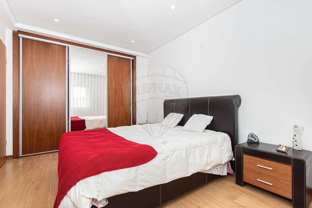 Moradia T4 para Venda em Camarate, Unhos e Apelação Foto 20