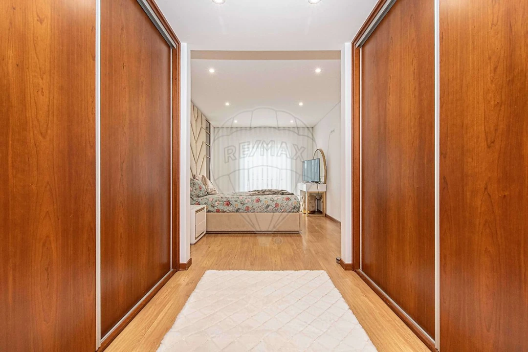 Moradia T4 para Venda em Camarate, Unhos e Apelação Foto 16