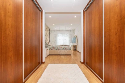 Moradia T4 para Venda em Camarate, Unhos e Apelação