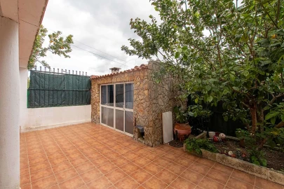 Moradia T4 para Venda em Camarate, Unhos e Apelação