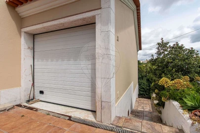 Moradia T4 para Venda em Camarate, Unhos e Apelação