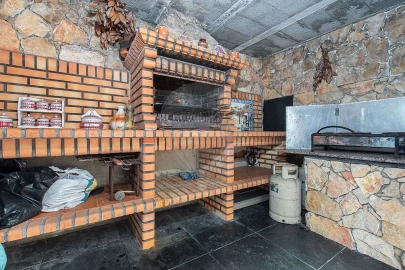 Moradia T4 para Venda em Camarate, Unhos e Apelação