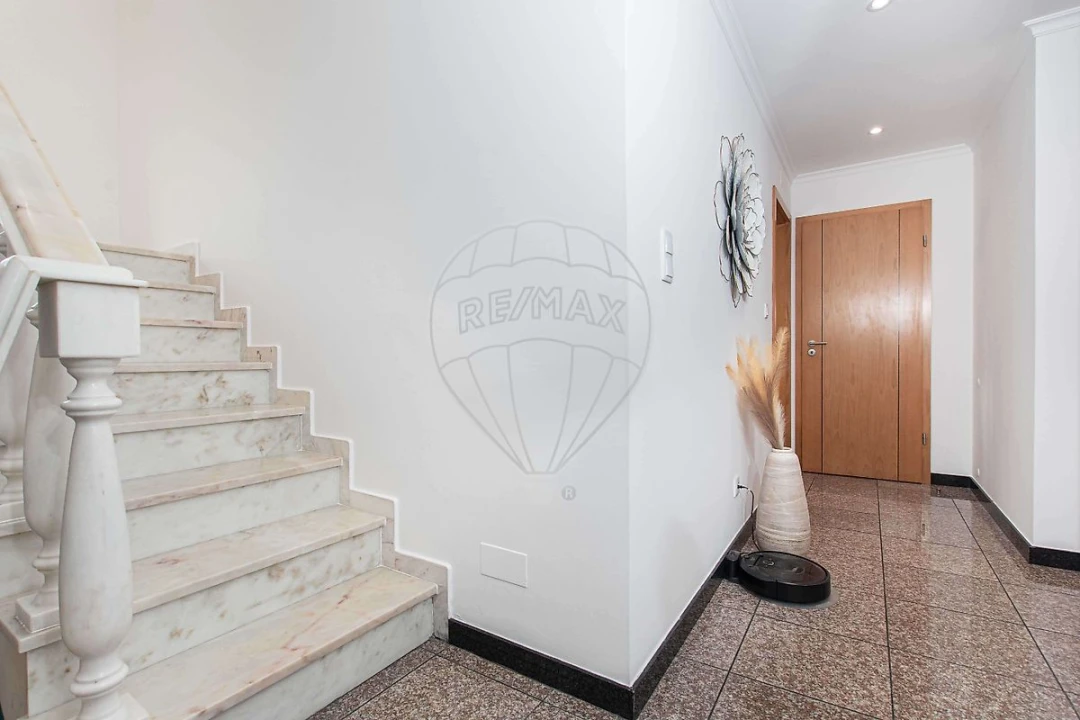 Moradia T4 para Venda em Camarate, Unhos e Apelação Foto 29