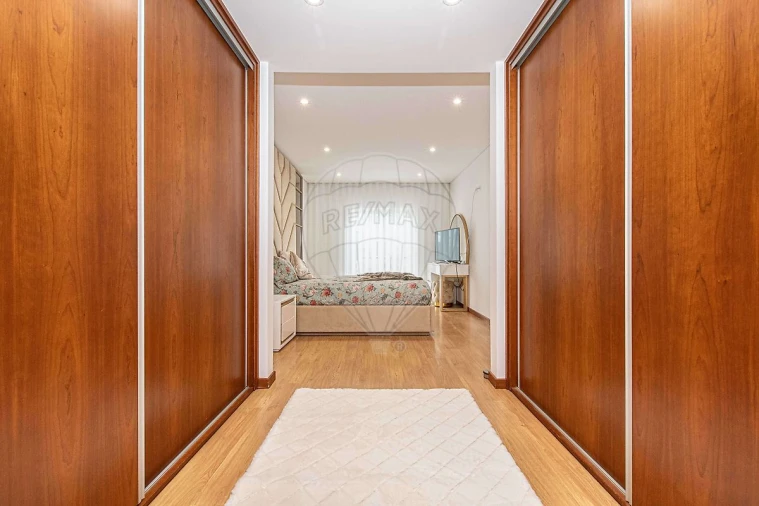 Moradia T4 para Venda em Camarate, Unhos e Apelação Foto 16