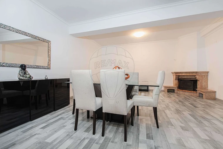 Moradia T4 para Venda em Camarate, Unhos e Apelação Foto 43