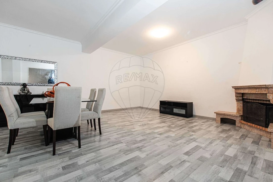 Moradia T4 para Venda em Camarate, Unhos e Apelação Foto 38