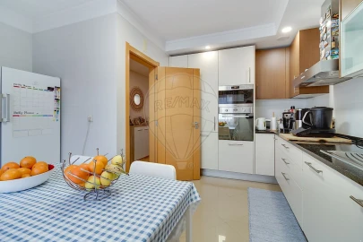 Apartamento T2 para Venda em Mina de Água