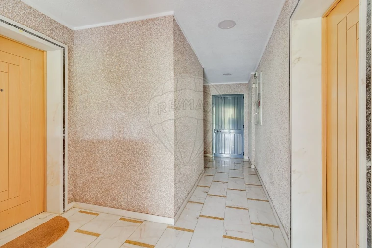 Apartamento T2 para Venda em Mina de Água Foto 31