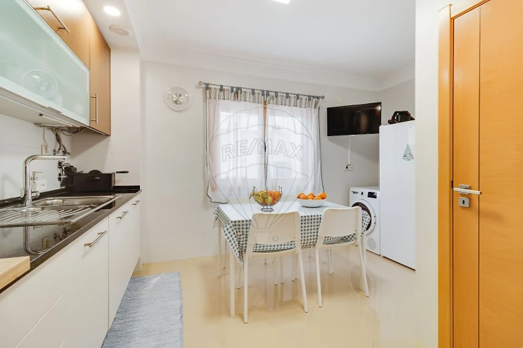 Apartamento T2 para Venda em Mina de Água Foto 2