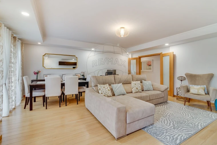 Apartamento T2 para Venda em Mina de Água Foto 9