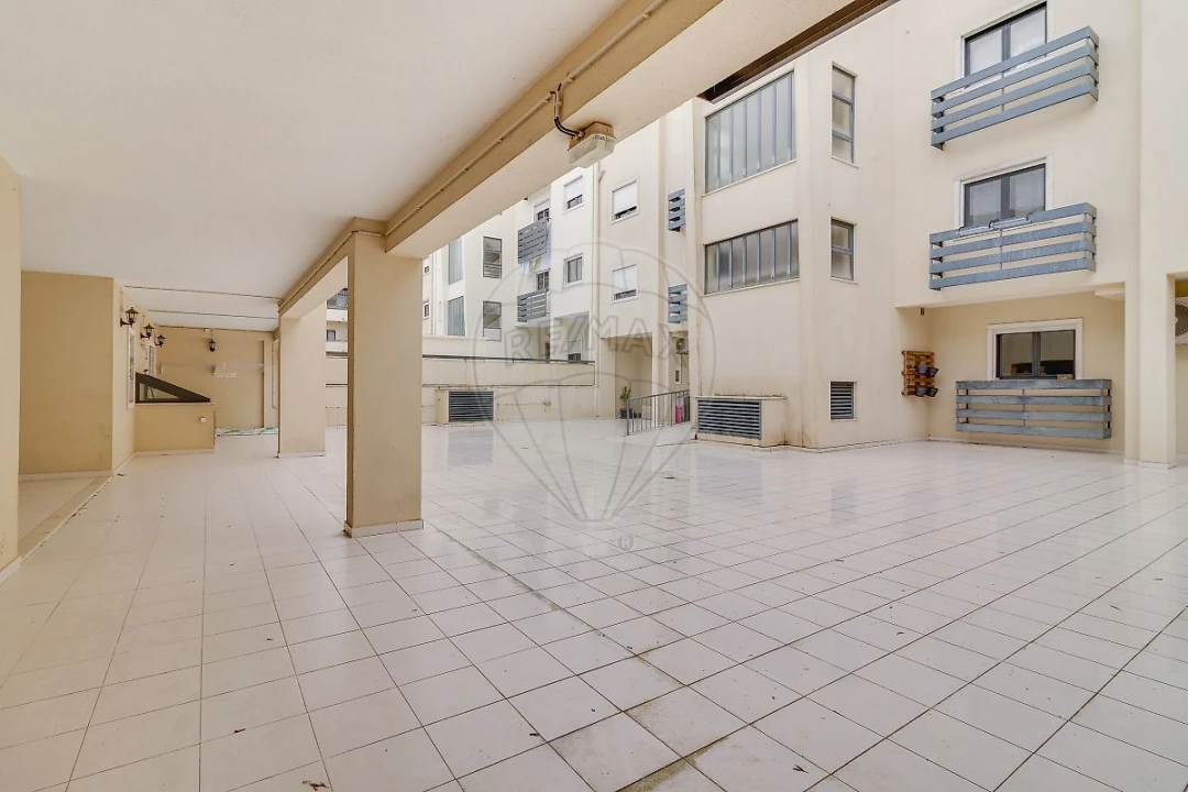 Apartamento T2 para Venda em Mina de Água Foto 29