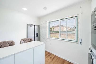 Apartamento T2 para Venda em Malveira e São Miguel de Alcainça