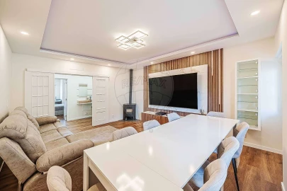 Apartamento T2 para Venda em Malveira e São Miguel de Alcainça