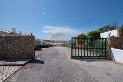 Moradia T3 para Venda em Alenquer (Santo Estêvão e Triana)