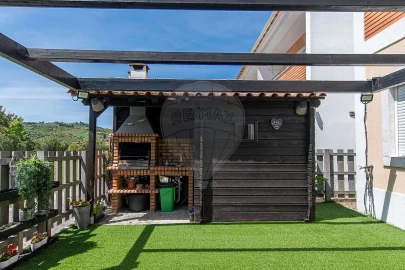 Moradia T3 para Venda em Alenquer (Santo Estêvão e Triana)