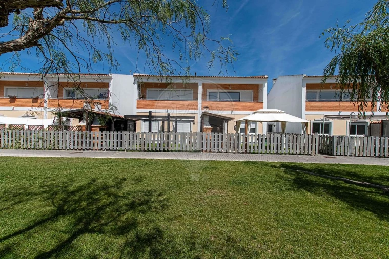 Moradia T3 para Venda em Alenquer (Santo Estêvão e Triana) Foto 15