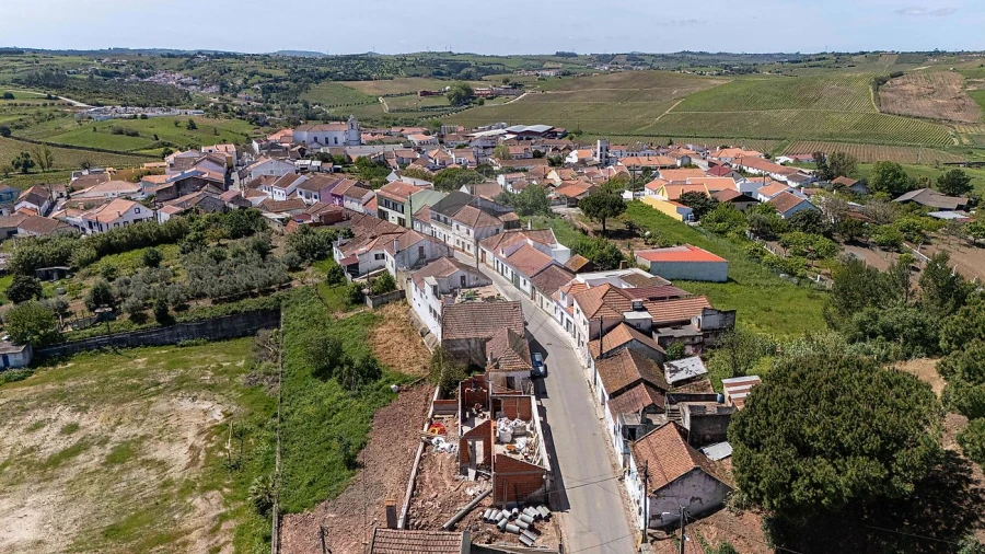 Moradia T1 para Venda em Olhalvo Foto 13