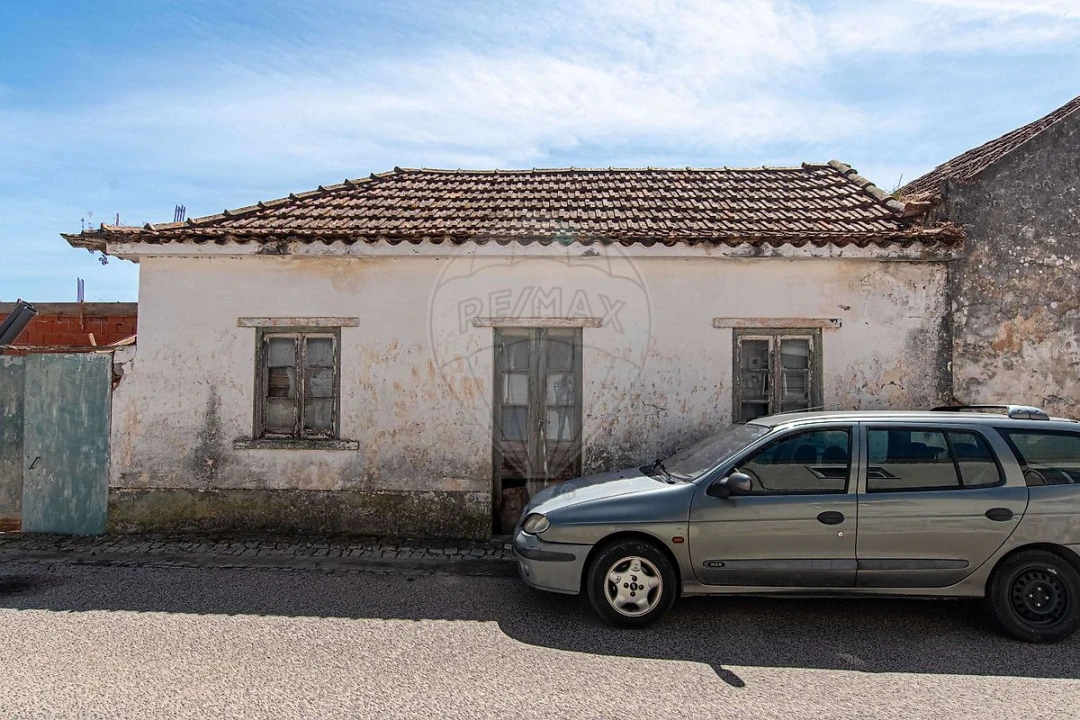 Moradia T1 para Venda em Olhalvo Foto 4