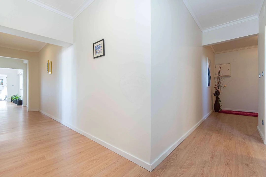 Apartamento T3 para Venda em Agualva e Mira-Sintra Foto 12