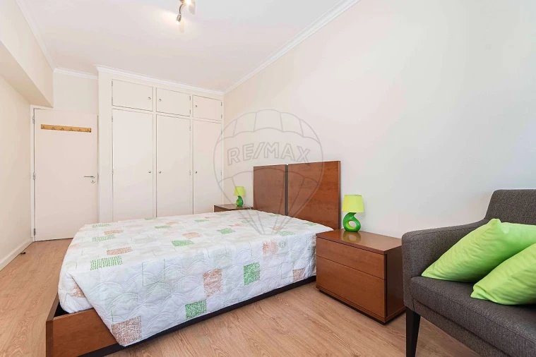 Apartamento T3 para Venda em Agualva e Mira-Sintra Foto 21