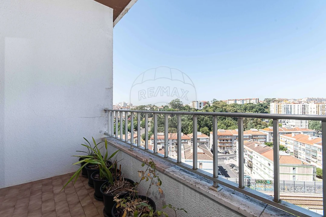 Apartamento T3 para Venda em Agualva e Mira-Sintra Foto 22