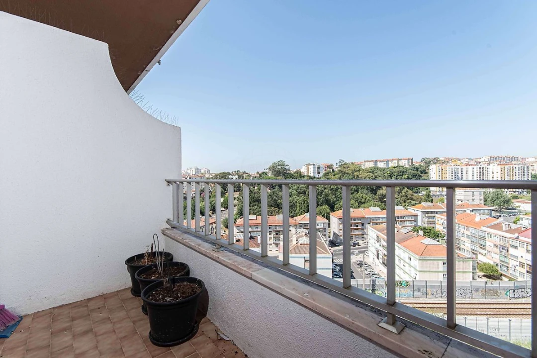 Apartamento T3 para Venda em Agualva e Mira-Sintra Foto 14