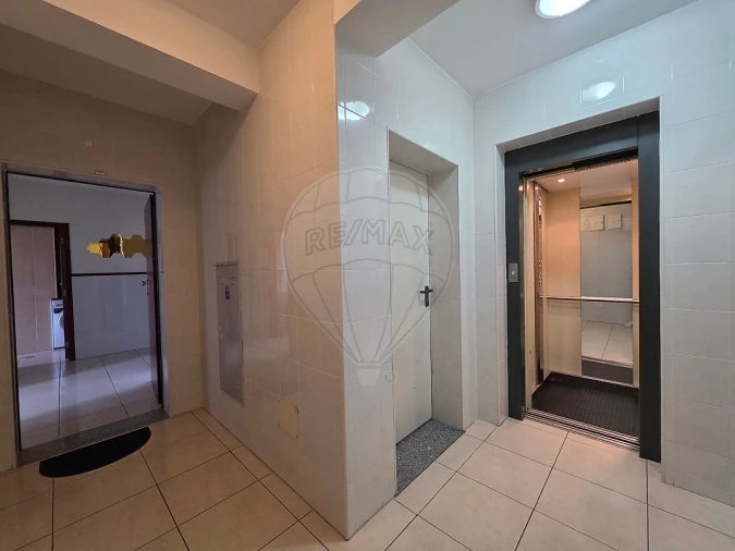 Apartamento T2 para Venda em Vagos e Santo António Foto 8