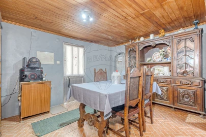 Moradia T3 para Venda em Melres e Medas