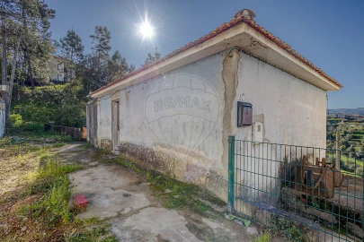 Moradia T3 para Venda em Melres e Medas