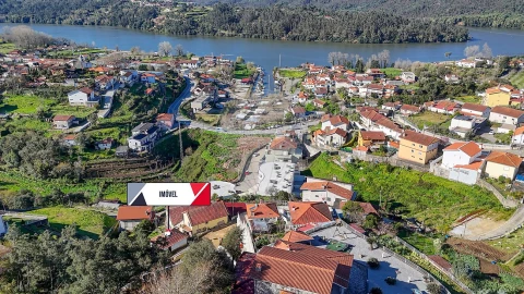 Moradia T3 para Venda em Melres e Medas
