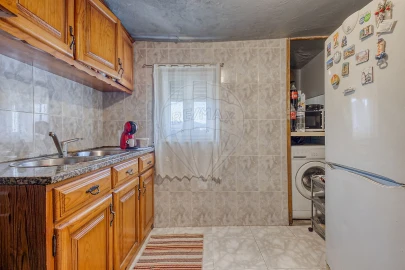 Moradia T3 para Venda em Melres e Medas