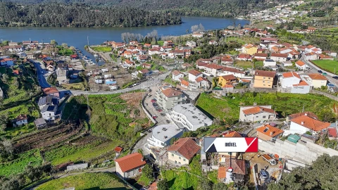 Moradia T3 para Venda em Melres e Medas