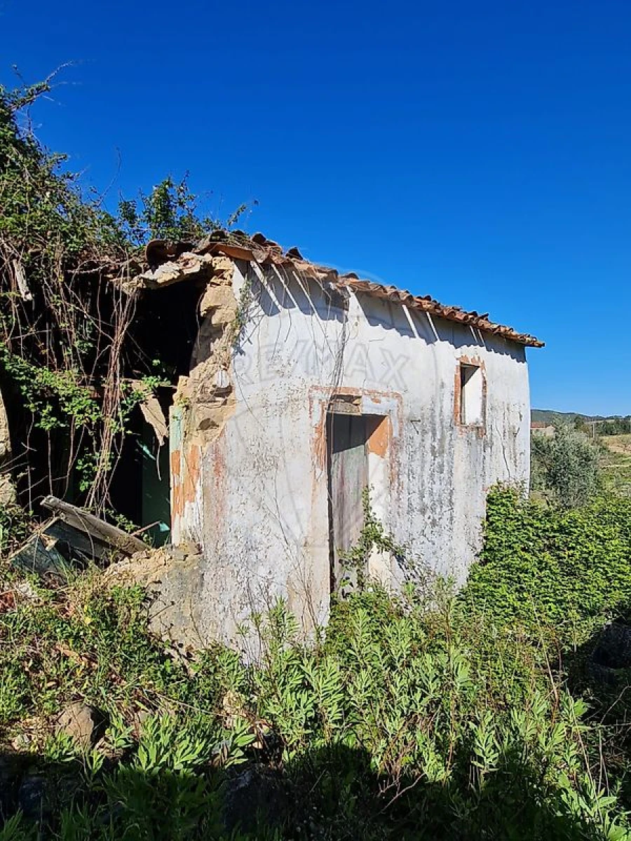 Moradia T3 para Venda em Amendoa Foto 2