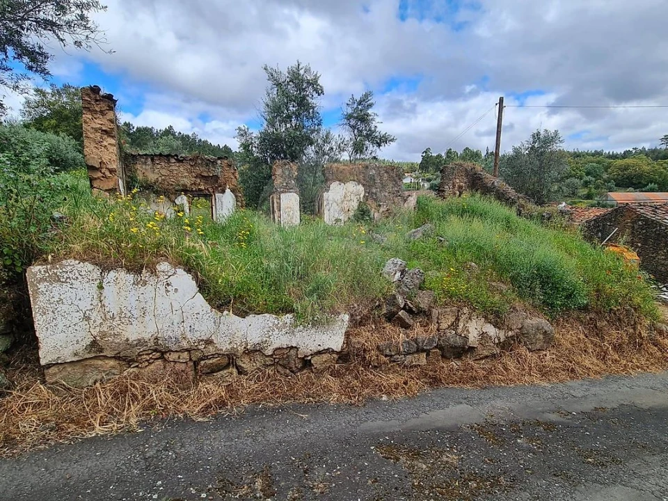 Moradia T3 para Venda em Envendos Foto 1