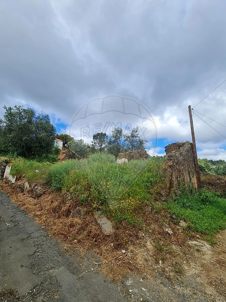 Moradia T3 para Venda em Envendos Foto 7