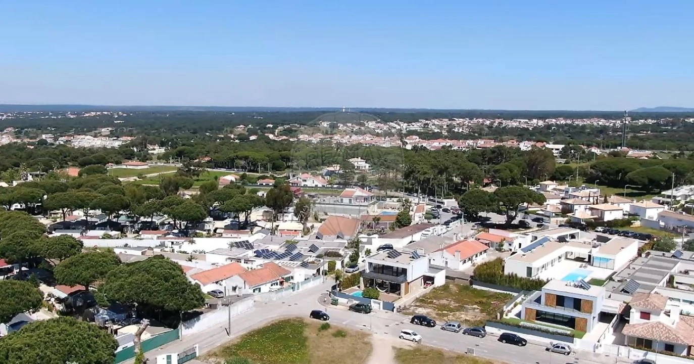 Moradia T3 para Venda em Sesimbra (Castelo) Foto 28