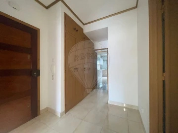 Apartamento T2 para Arrendamento em Odivelas